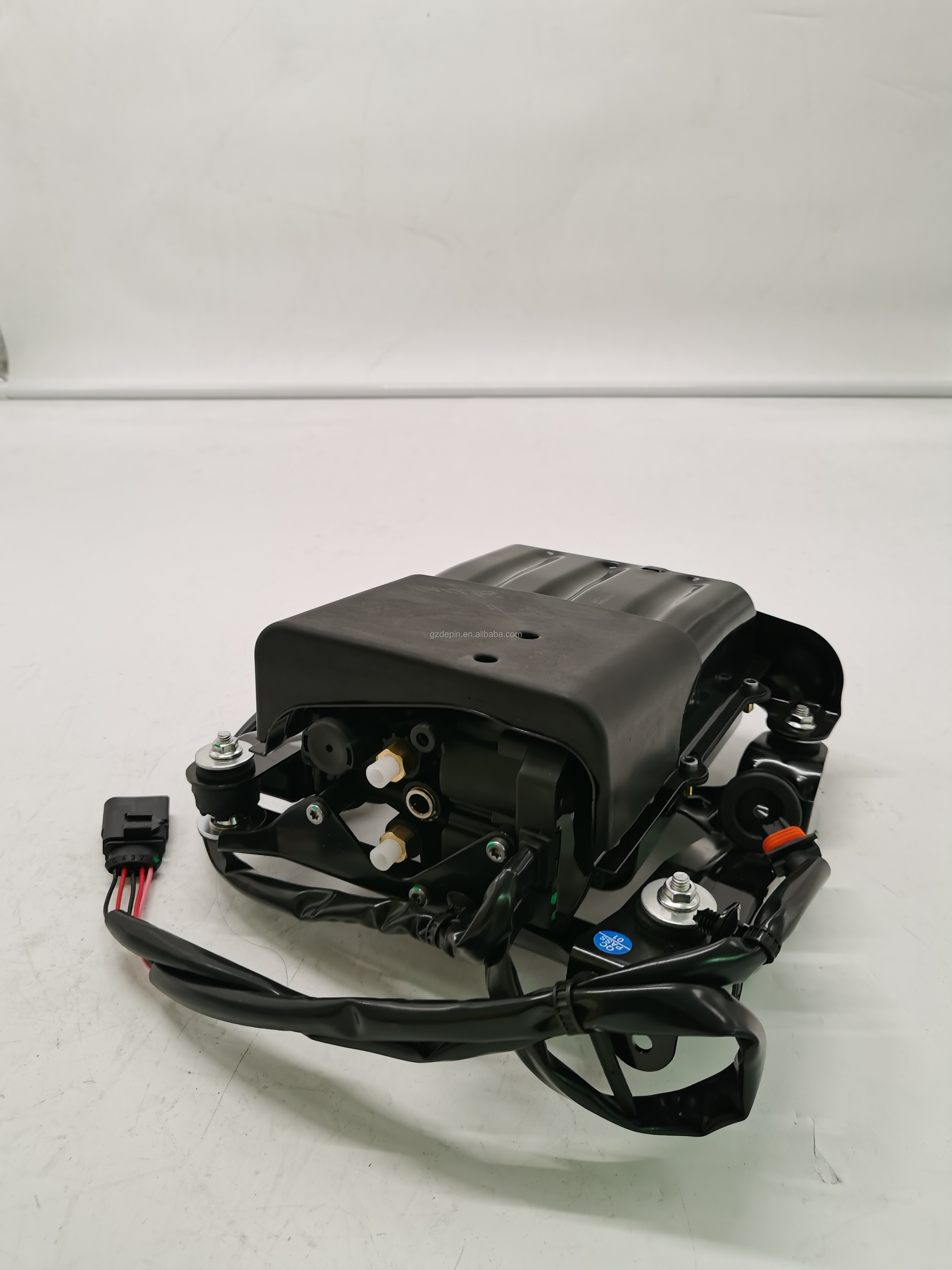MZM001MT Air Ride Suspension Pump For Porsche 970 Paramela Reference