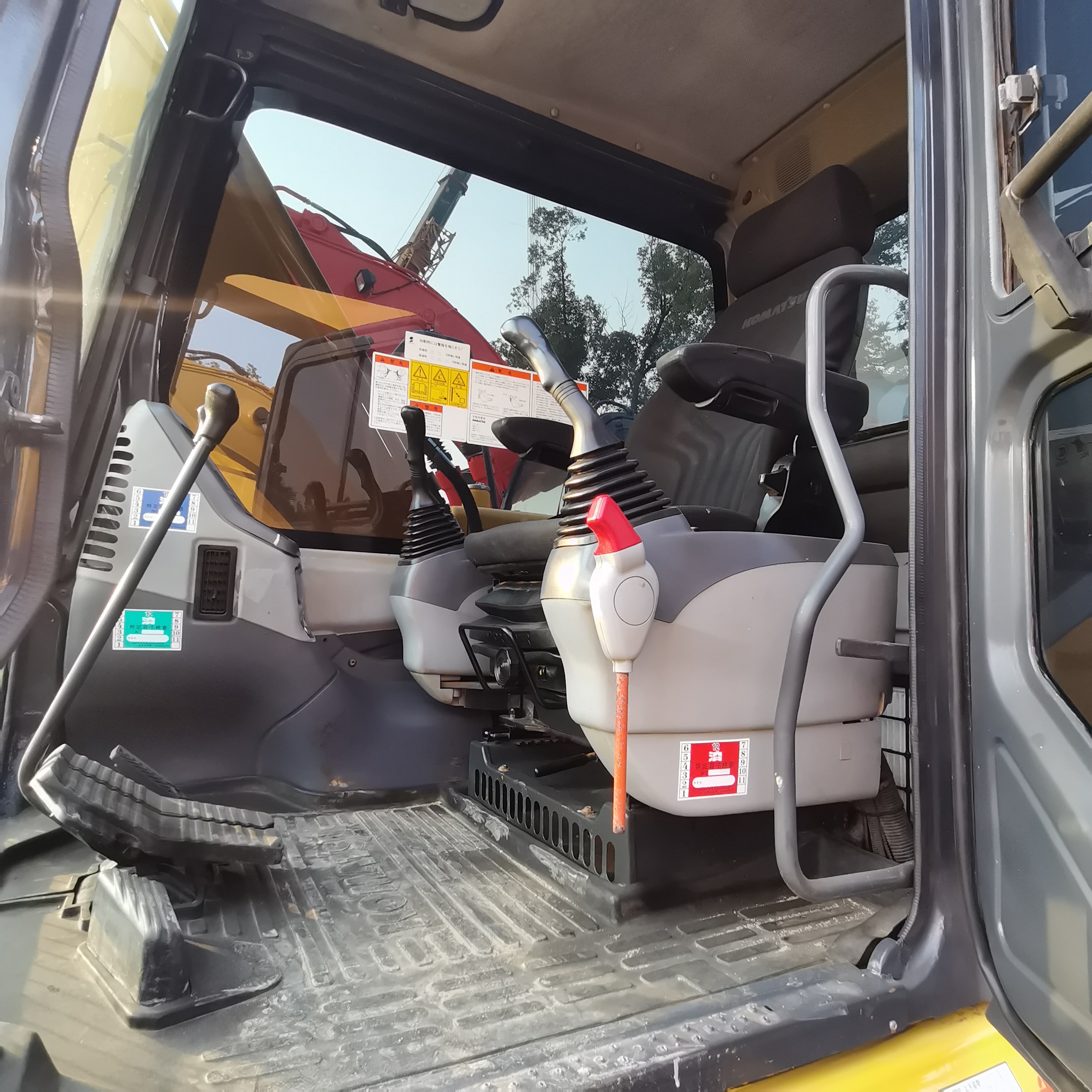 2020 Year Komatsu PC130 Excavator with Original Hydraulic Pump 13 Ton Used Excavator