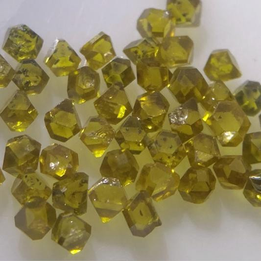 Uncut HPHT Lab Grown Diamonds Industrial Rough Raw Synthetic Diamond Stones