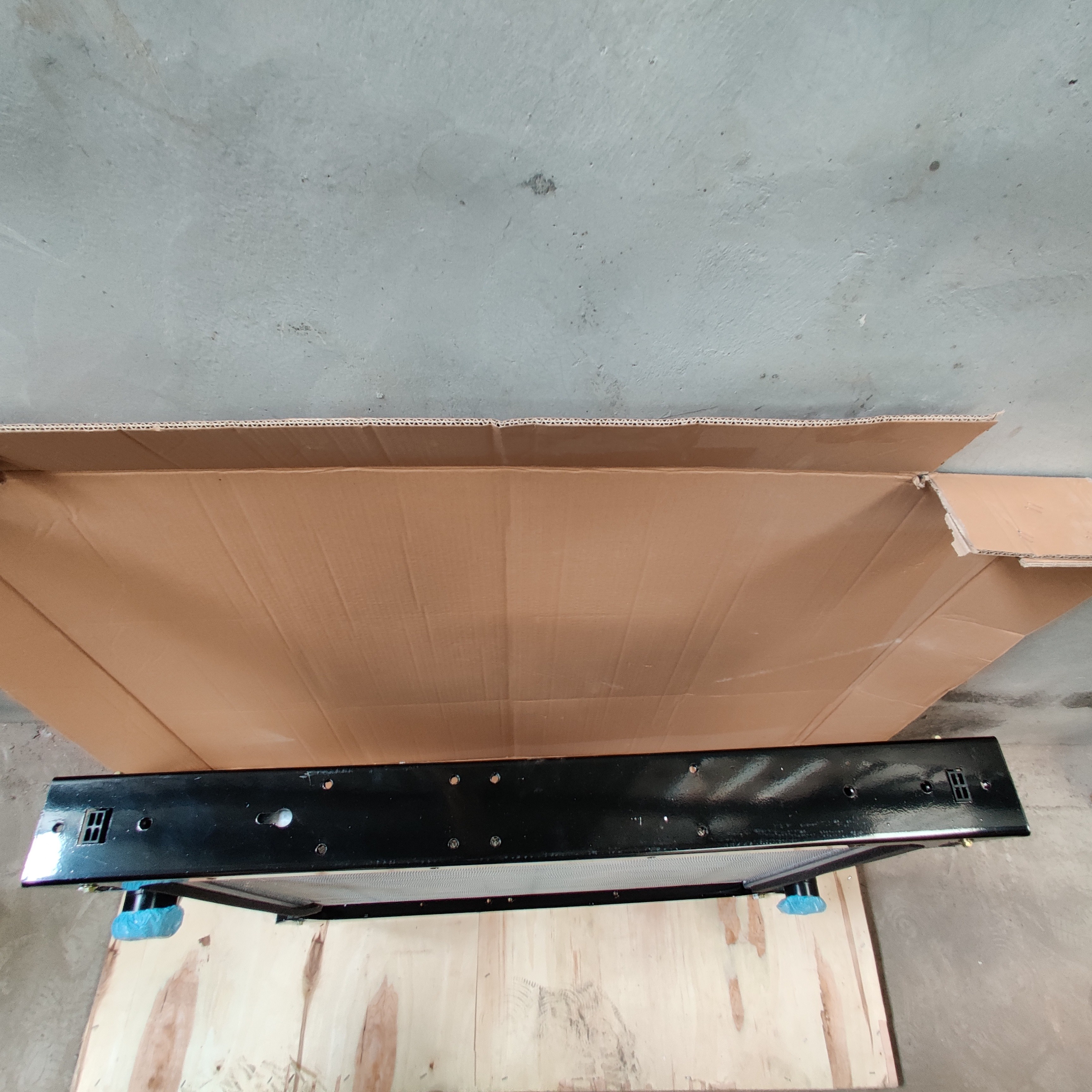 Automobile aluminum radiator WG971953027