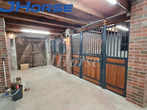 Safety Heavy Duty Galvanized Horse Stall Fronts Panels Antirust 3000-4000mm