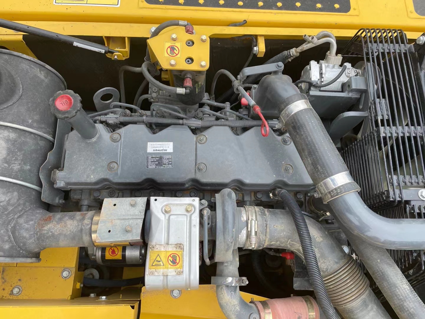 110KW Komatsu PC200 Excavator with 0.8m3 Bucket Capacity Used Construction Machinery