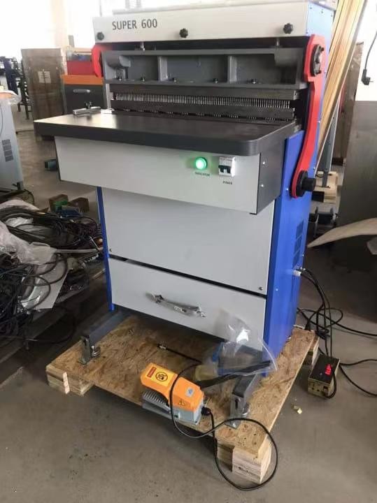 SUPER600 New Design 600MM Semi Automatic Paper Punching Machine With Interchangeable Dies