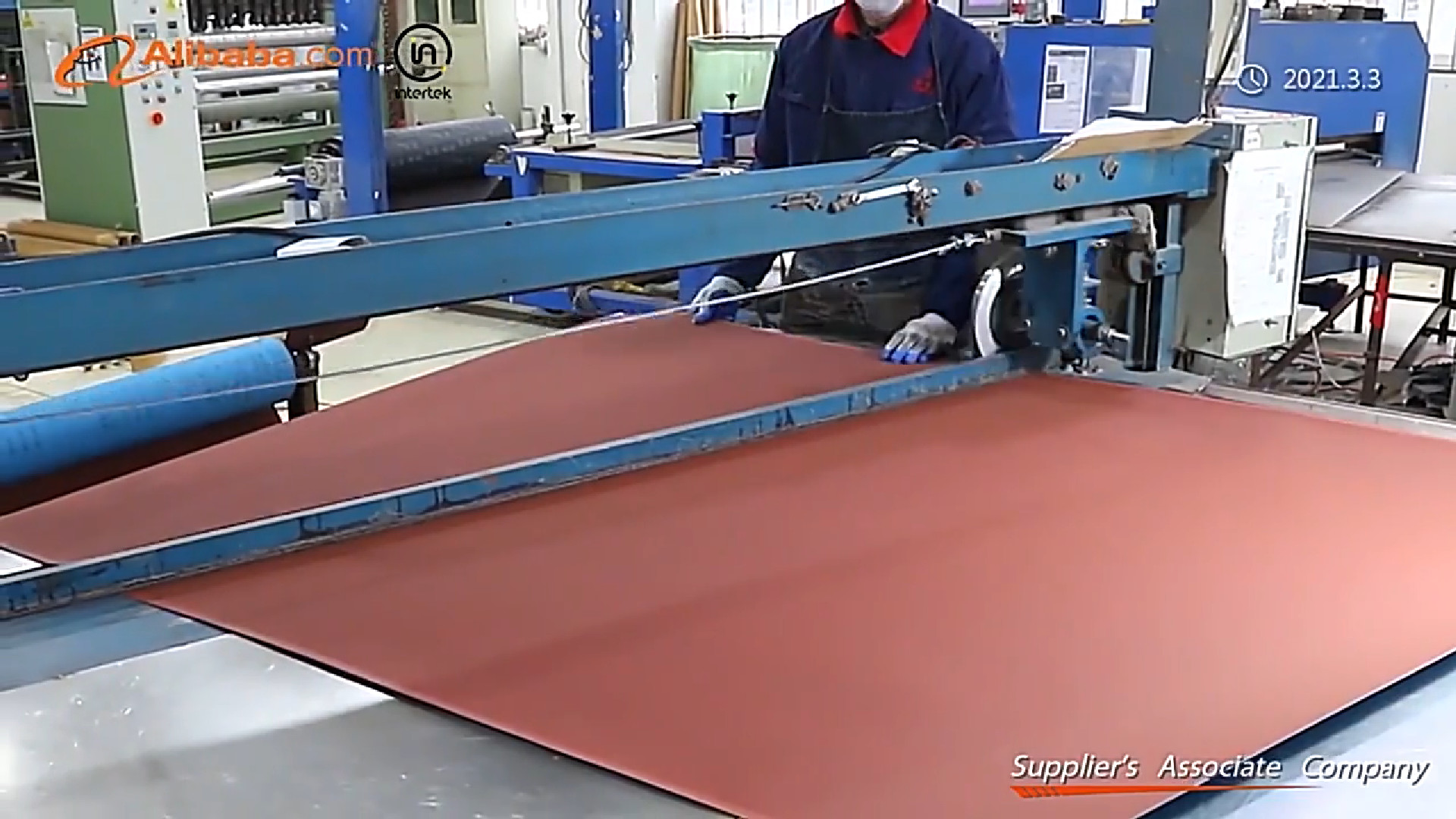 Red Ceramic Alumina Y-Wt Polyester Cloth Sanding Belts Cool Grinding Coating