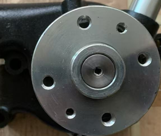 Model 6bg1 Water Pump Isuzu Part No. 8-97253028-1 8972530281 Hitachi Excavator Ex210 Ex100-5 Ex120-5 Ex130-5