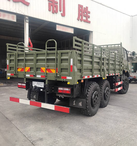 Heavy 6 Wheel Drive Left Steering Civilian 6x6 Desert Off Road Vehicles For Euro 4 Emission Standard