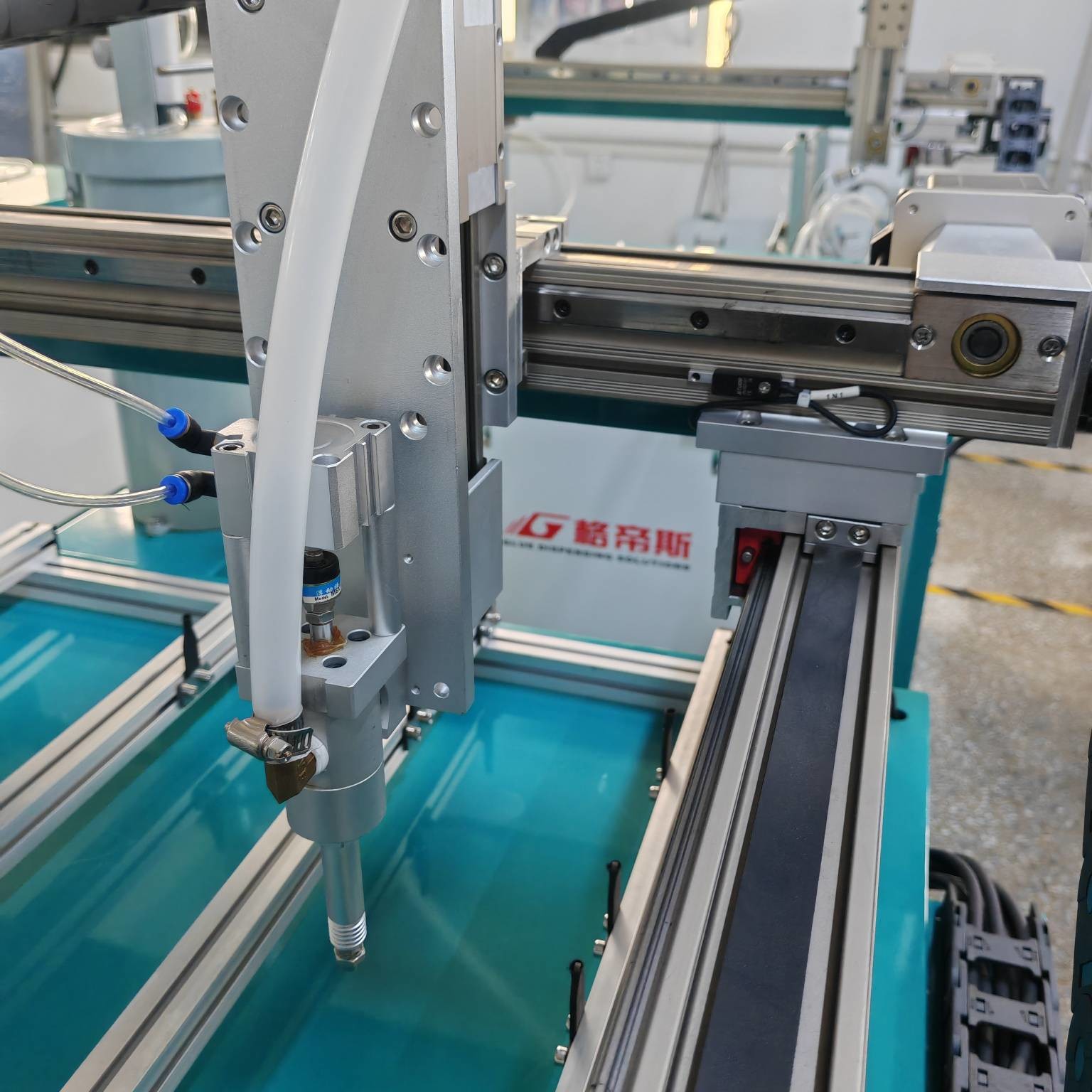 500mm/sec Glue Dispensing Robot 150W Automated Glue Dispensing Machine 220V