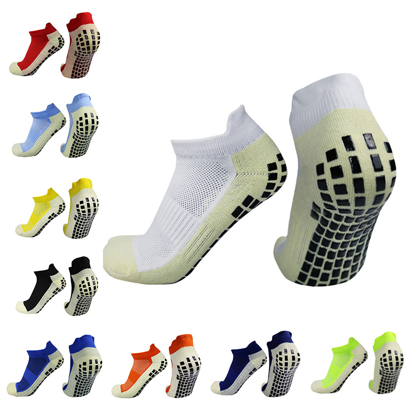 Custom Knitted Anti Slip Cotton Football Socks for Men Quantity 10000