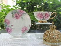 Fine Bone China Cup And Saucer Set Christmas Tea For Restaurant，Dinnerware