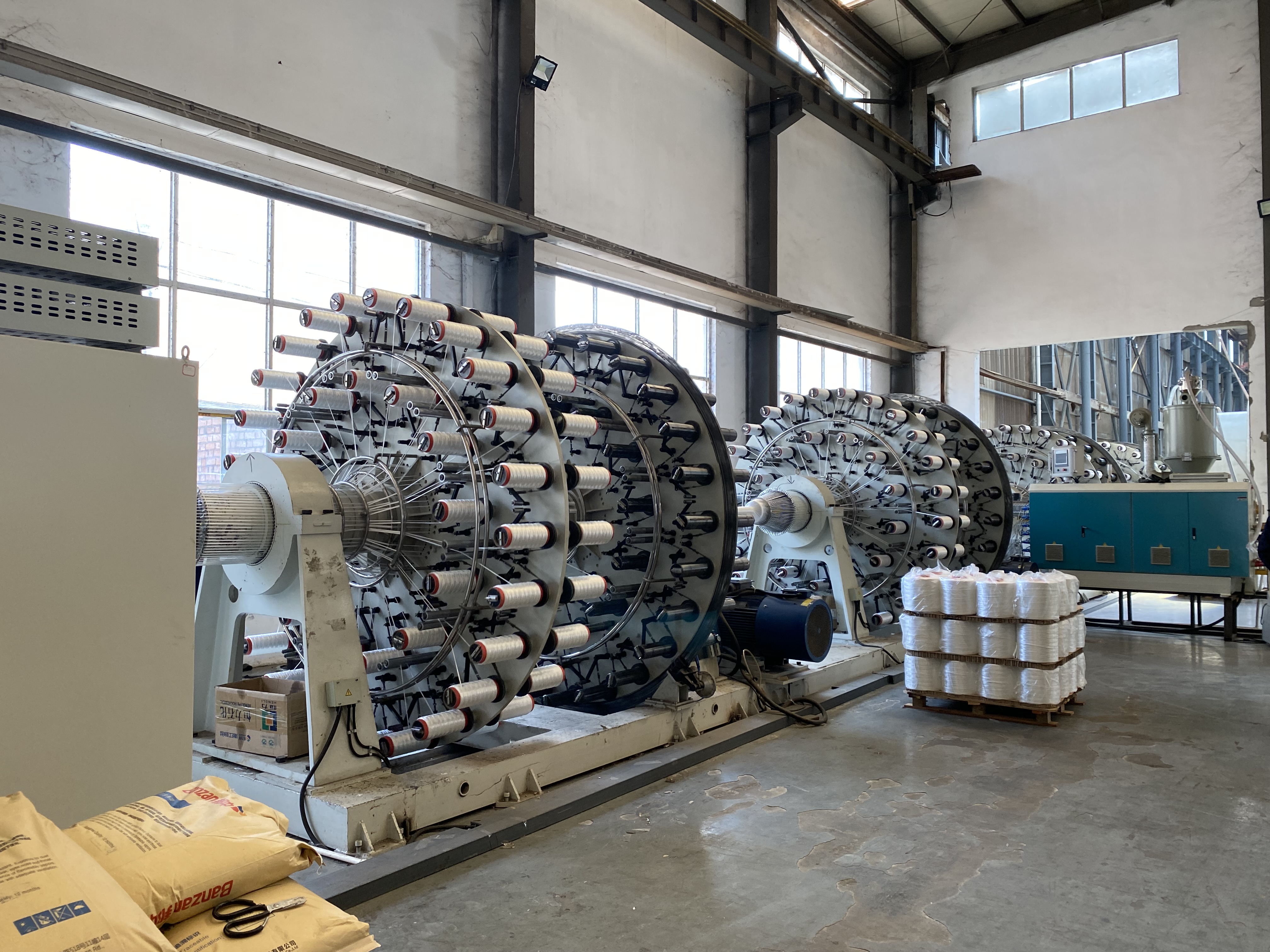 Precision pipeline technology complex bonded continuous composite pipes for oil and gas fields