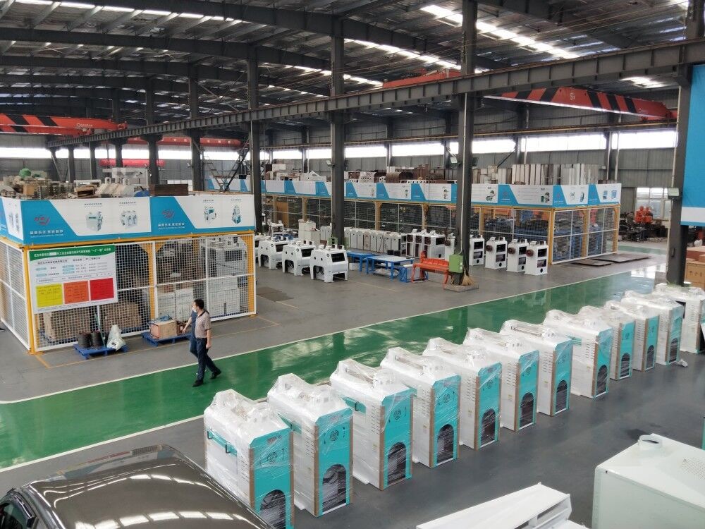 2.5x1.8x2.1m Rice Packaging Machine
