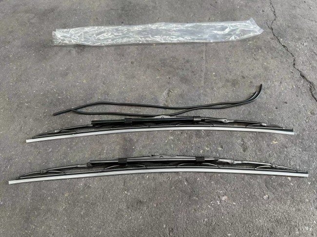 Windscreen Wiper Blades DZ16231740012 SHACMAN Truck Parts Shacman X6000