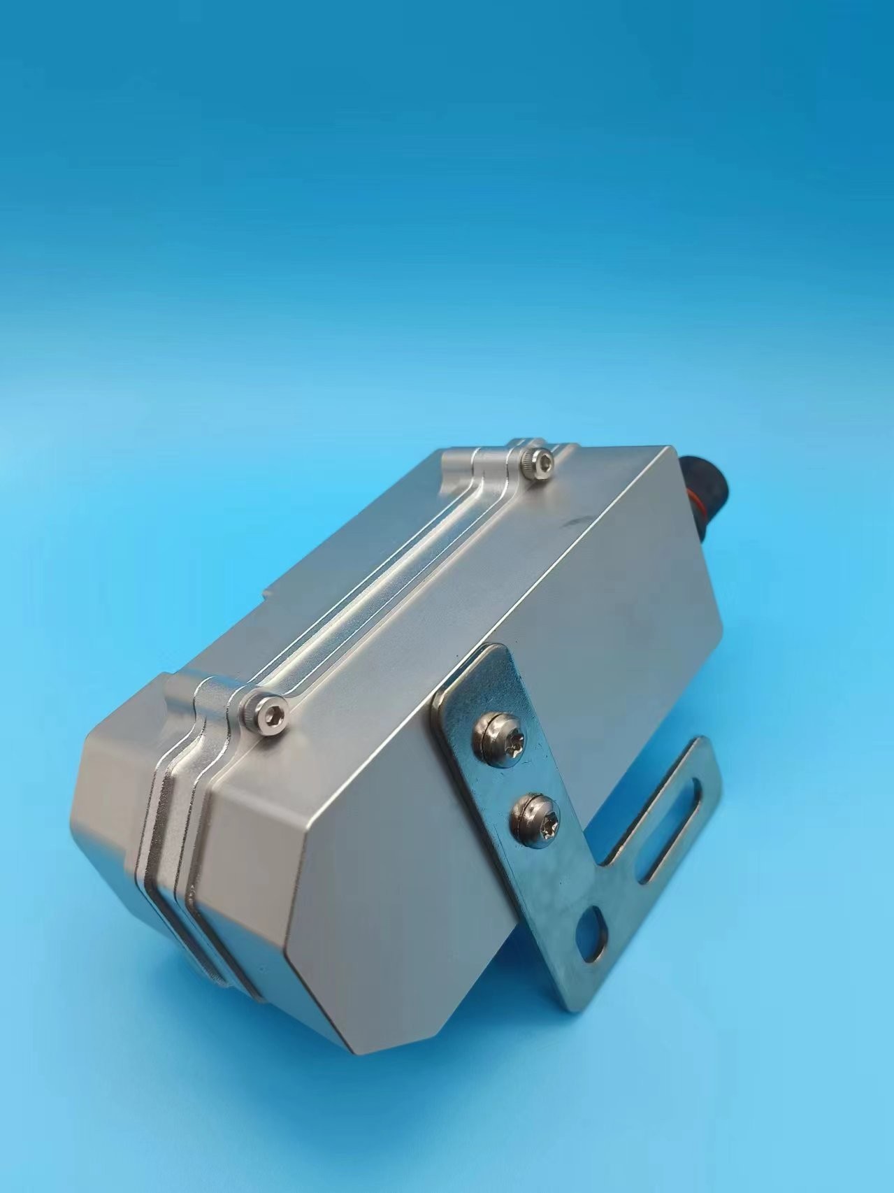 Easy Install Auto Coolant Heater 2KW Small Size 500L/H Flow