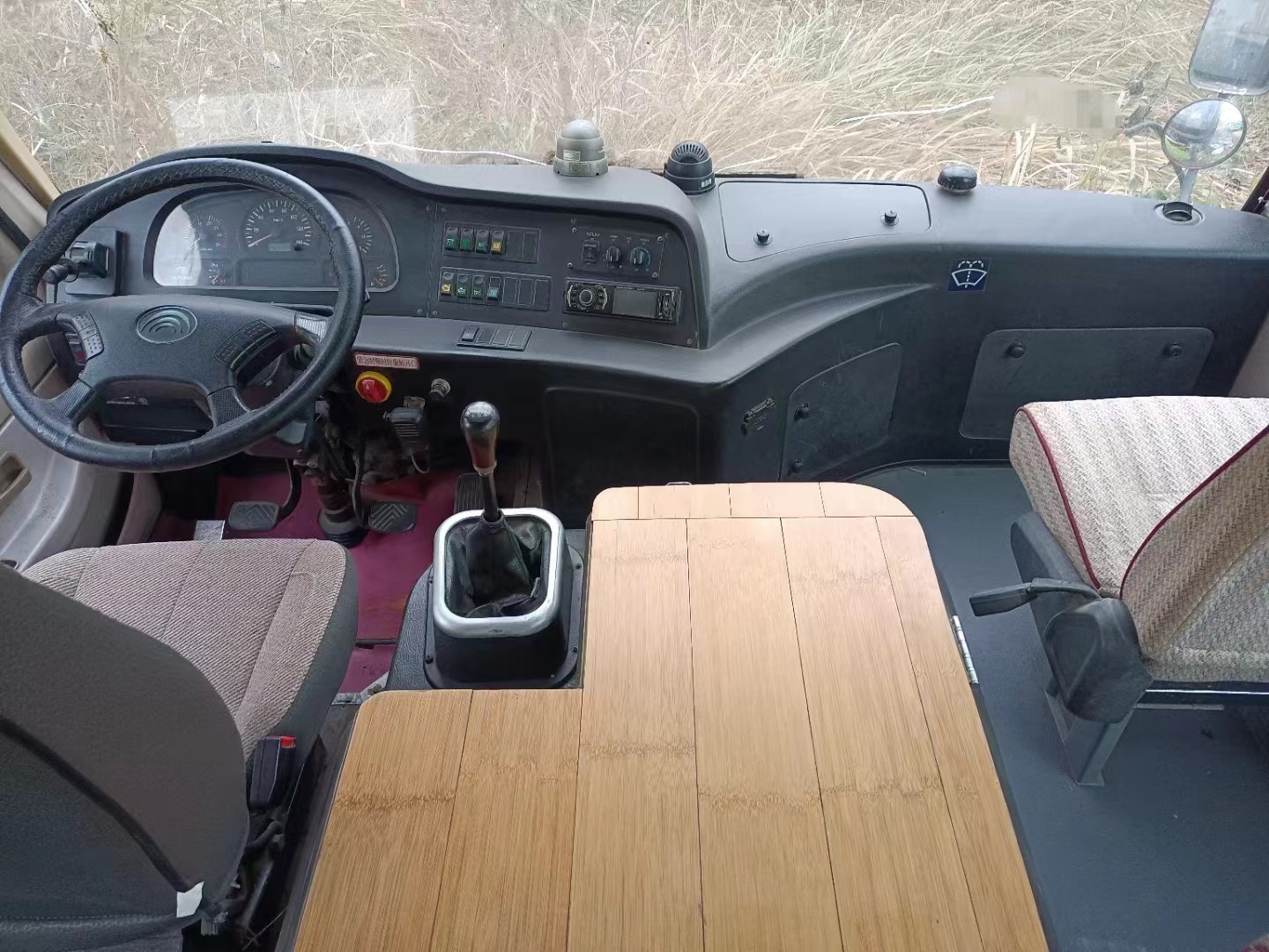 Used Mini Coach ZK6729d Youtong Front Engine Yuchai 4buses In Stock 26seats