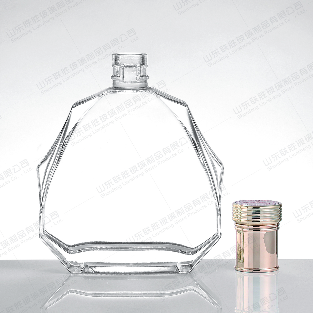 Whiskey Wine Vodka Glass Bottle with Acceptable Customer's Logo and Large Capacity
