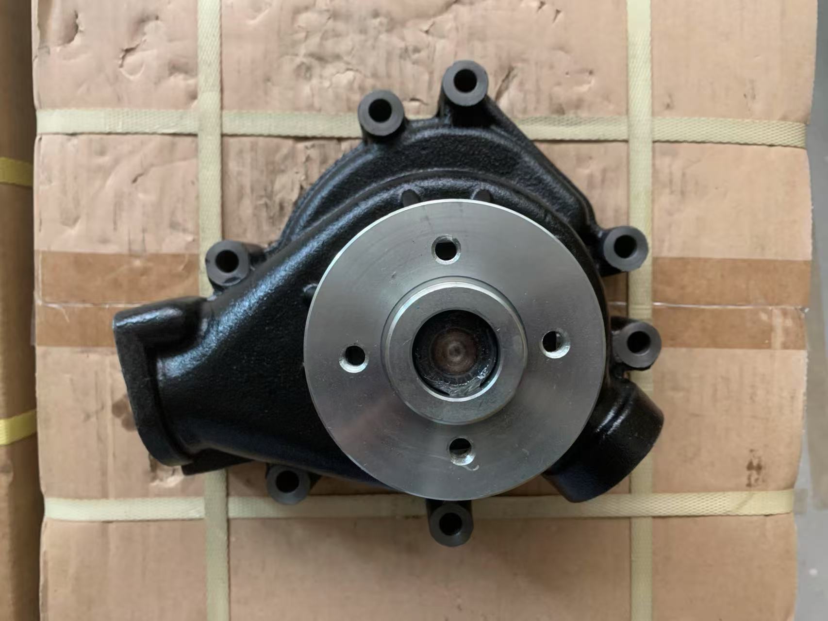 Easy Maintenance​ Mitsubishi 6D16 Water Pump Heat Dissipation Leak-Proof 6D31 6D34