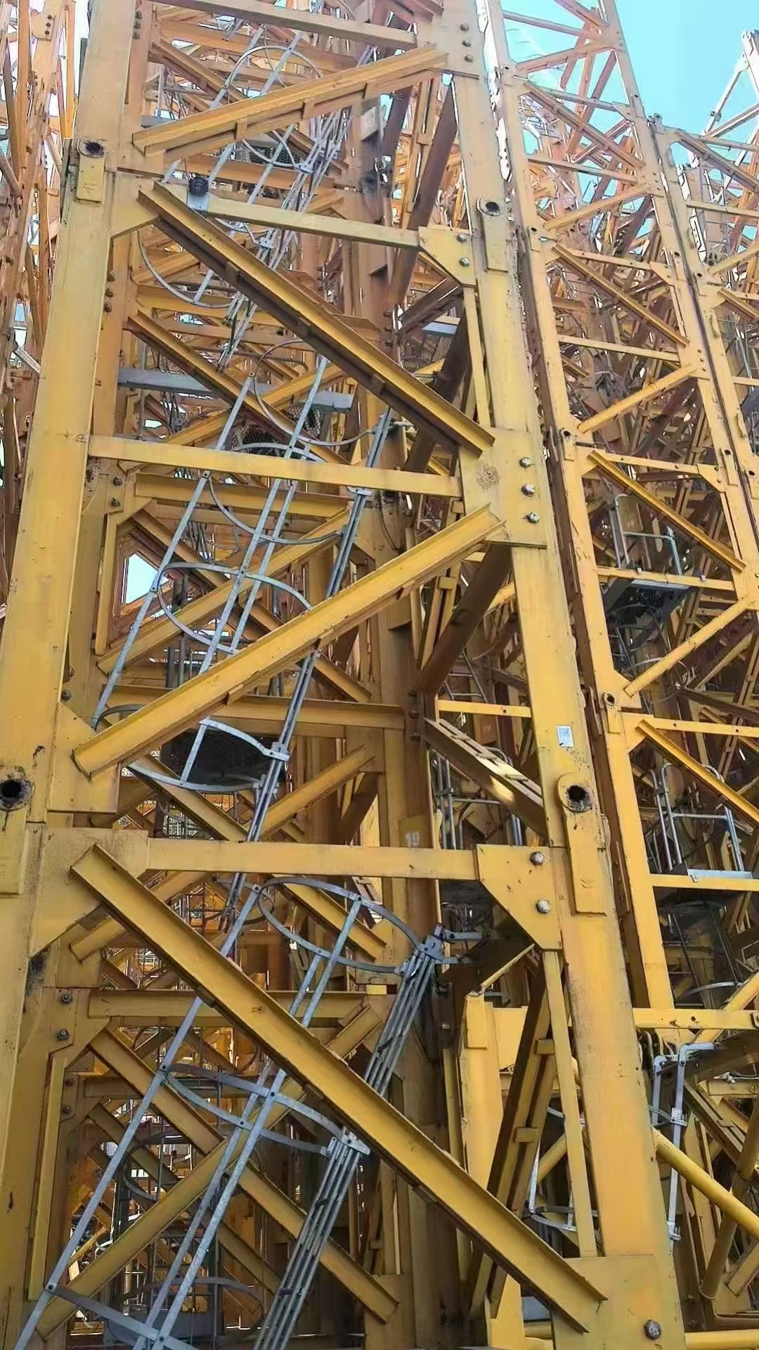 2019 (7020-12) Tower Crane 50-100m Maximum Lifting Height 12t Max Loadfor Sale