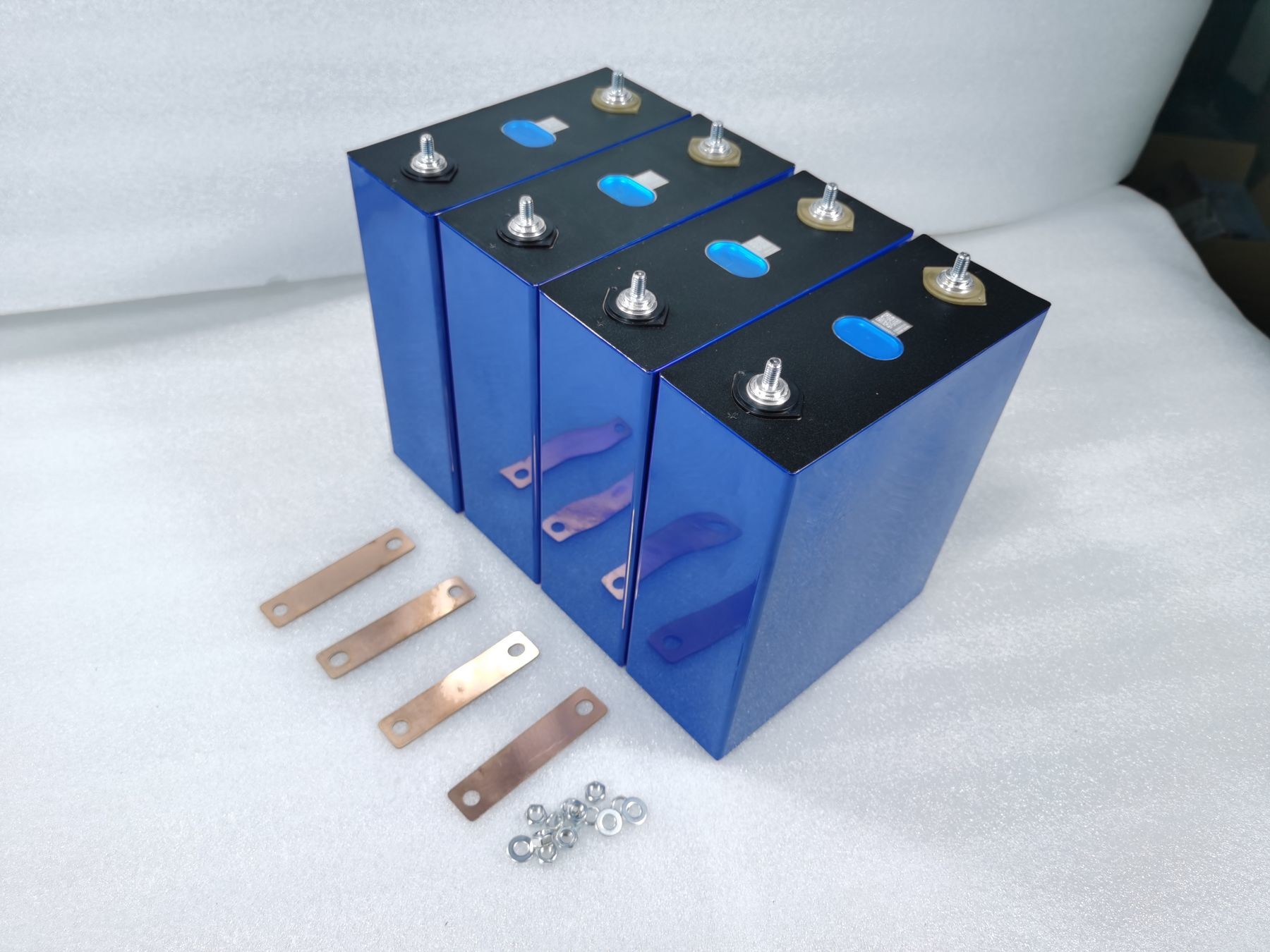EVE Battery Lifepo4 Lithium Ion 320ah 3.2v For Solar Energy Storage System