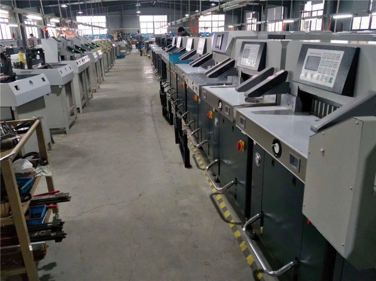 Auto Paper Push Way A3 Electric Paper Cutting Machine with 40mm Cutting Thickness
