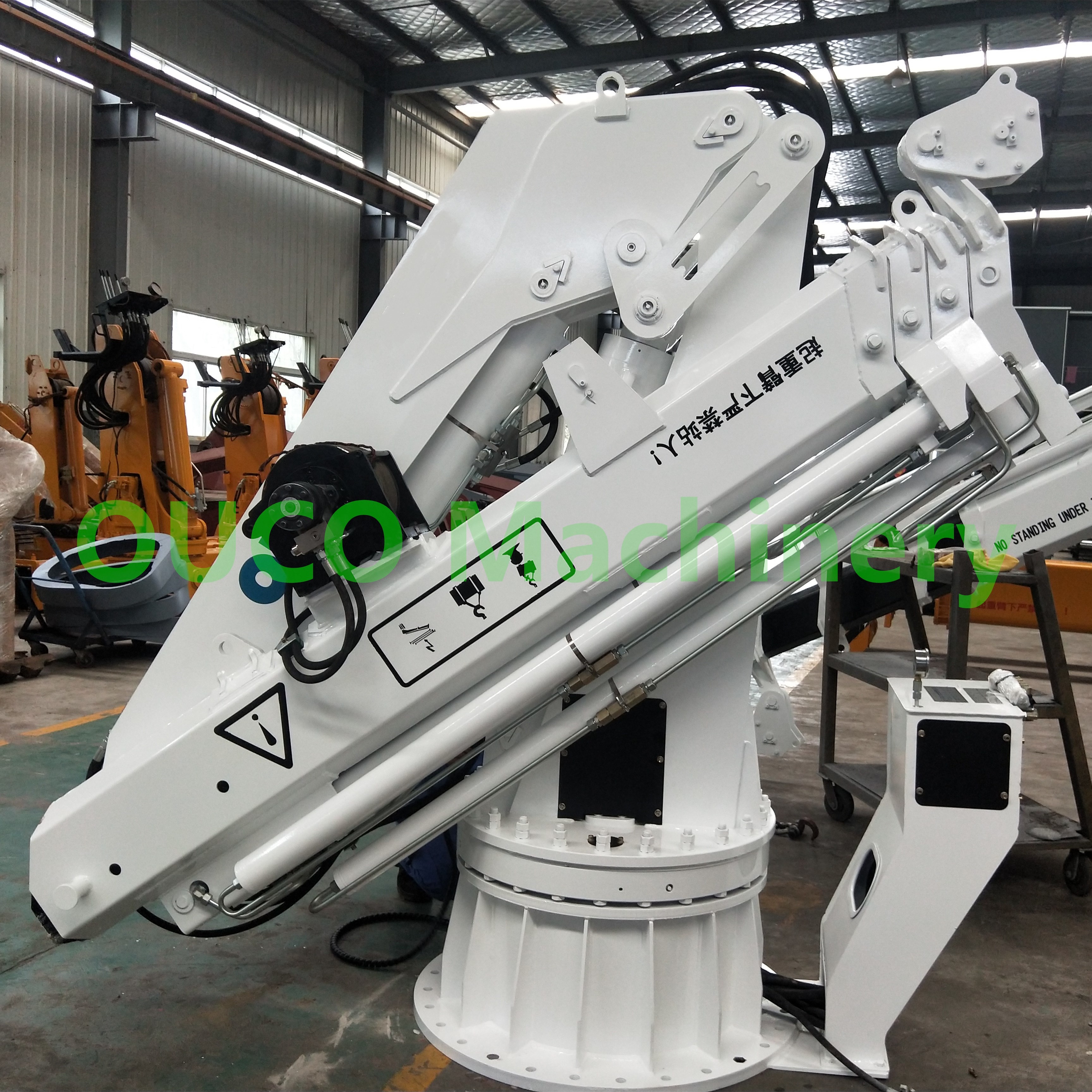 Marine 1T10M C5M Painting Knuckle And Telescopic Boom Pedestal Crane