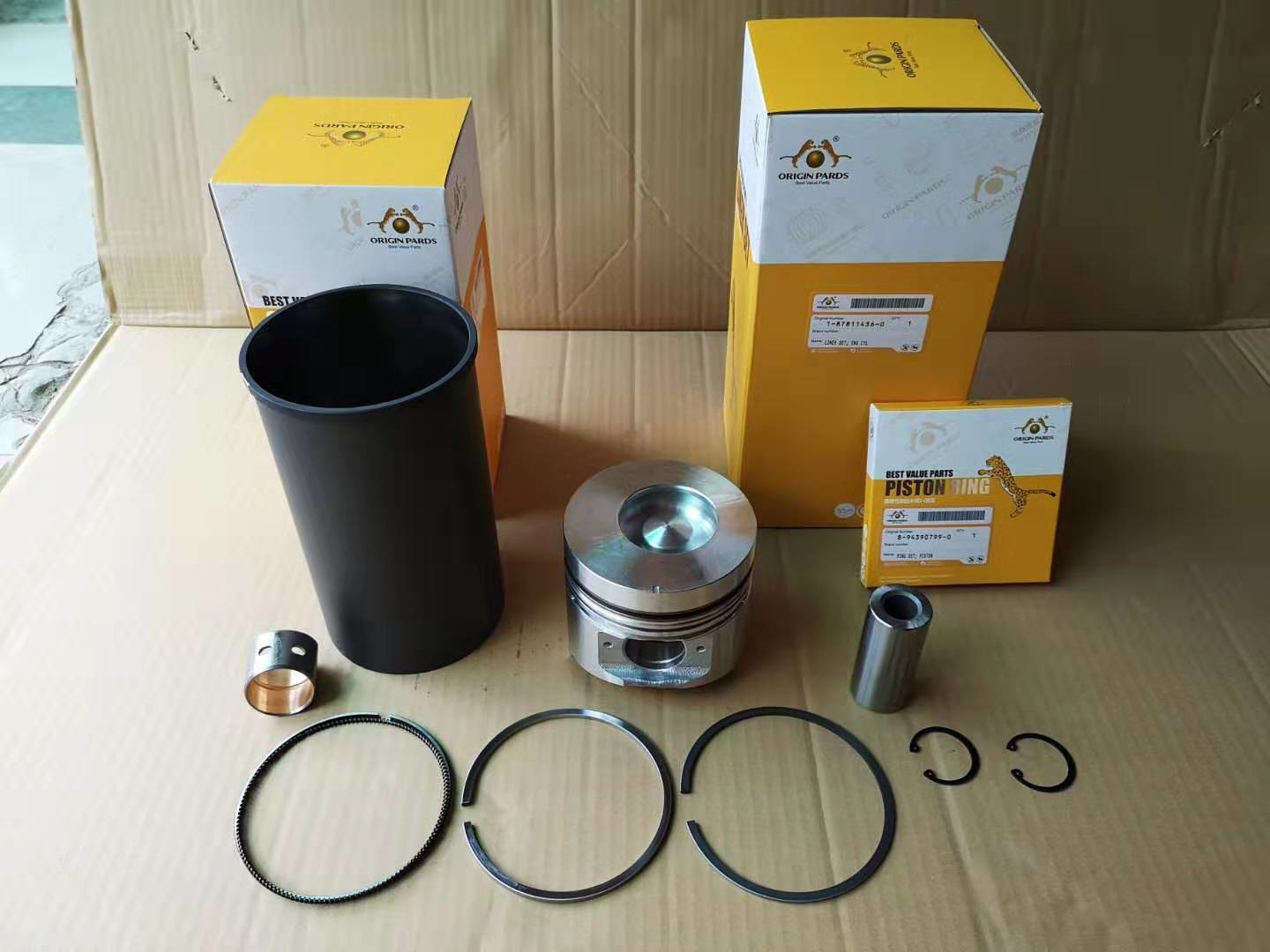 1878114360 ISUZU FVR Parts 6HH1 Liner Set 12 Valves FSR FTR Medium - Duty Truck And Bus