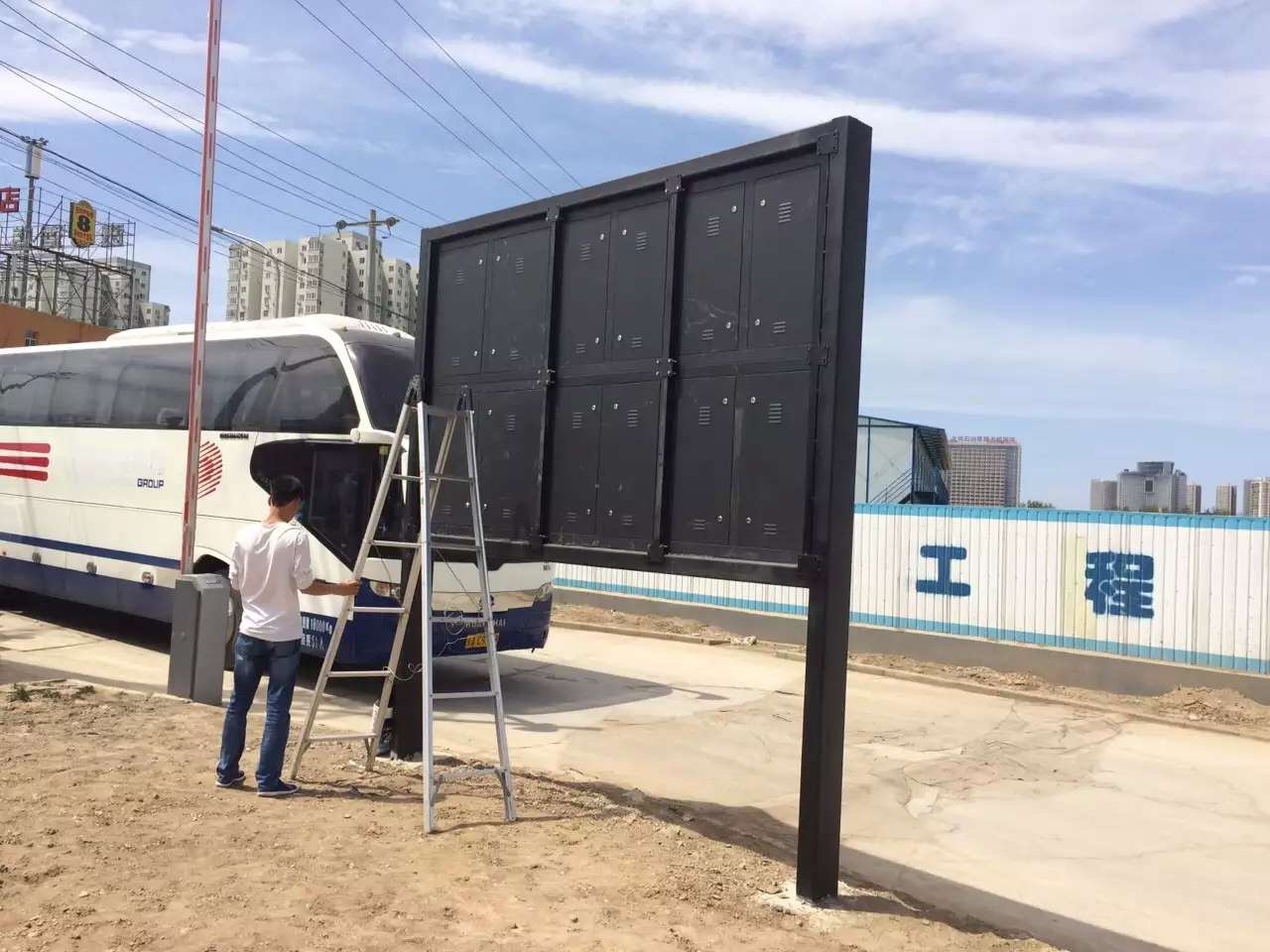 External Solid Advertising LED Digital Signage Display 6500mcd High Brightness