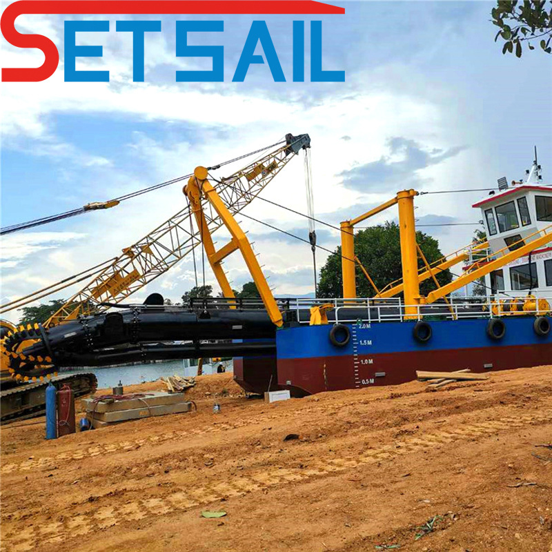 China Factory Made 24inch Cutter Suction Dredger with River Sand