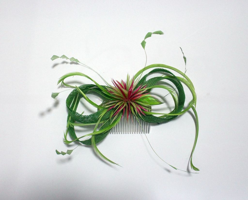 5*15 cm Dyed Goose Feather Flower Mount with Comb B2B Recommended