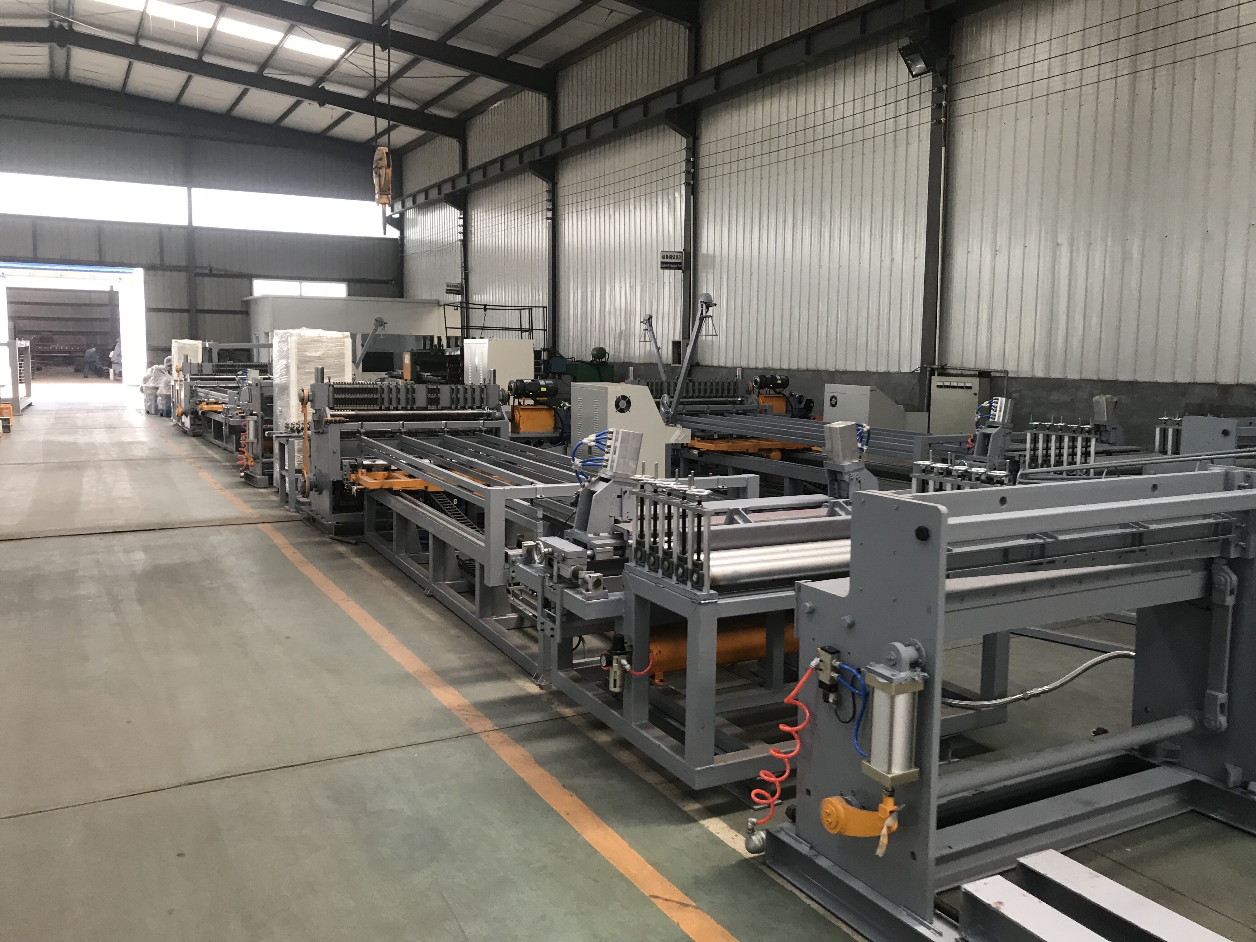 2-3.5mm Poultry Cage CE Welded Wire Mesh Machine Fully Automatic