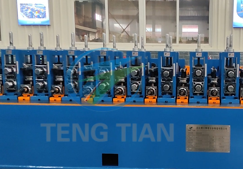 30m / Min Simple Operation Steel Tube Making Machine For Round Pipe