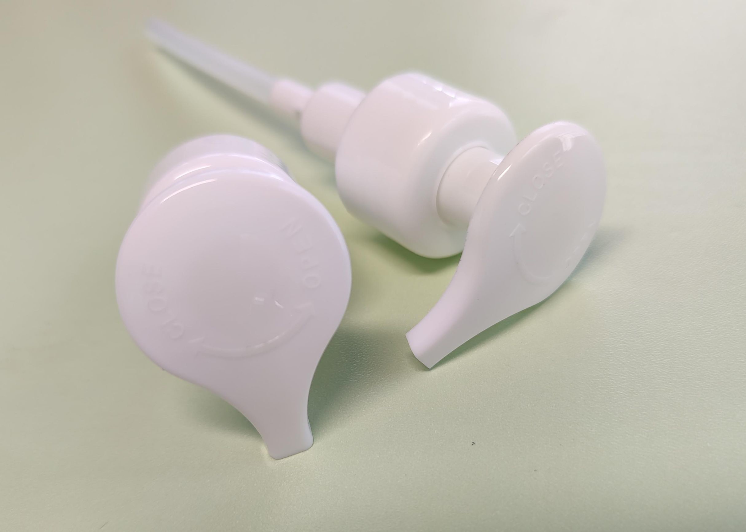 Cosmetic Turn Left And Right 28/410 4cc Lotion Dispenser Pump