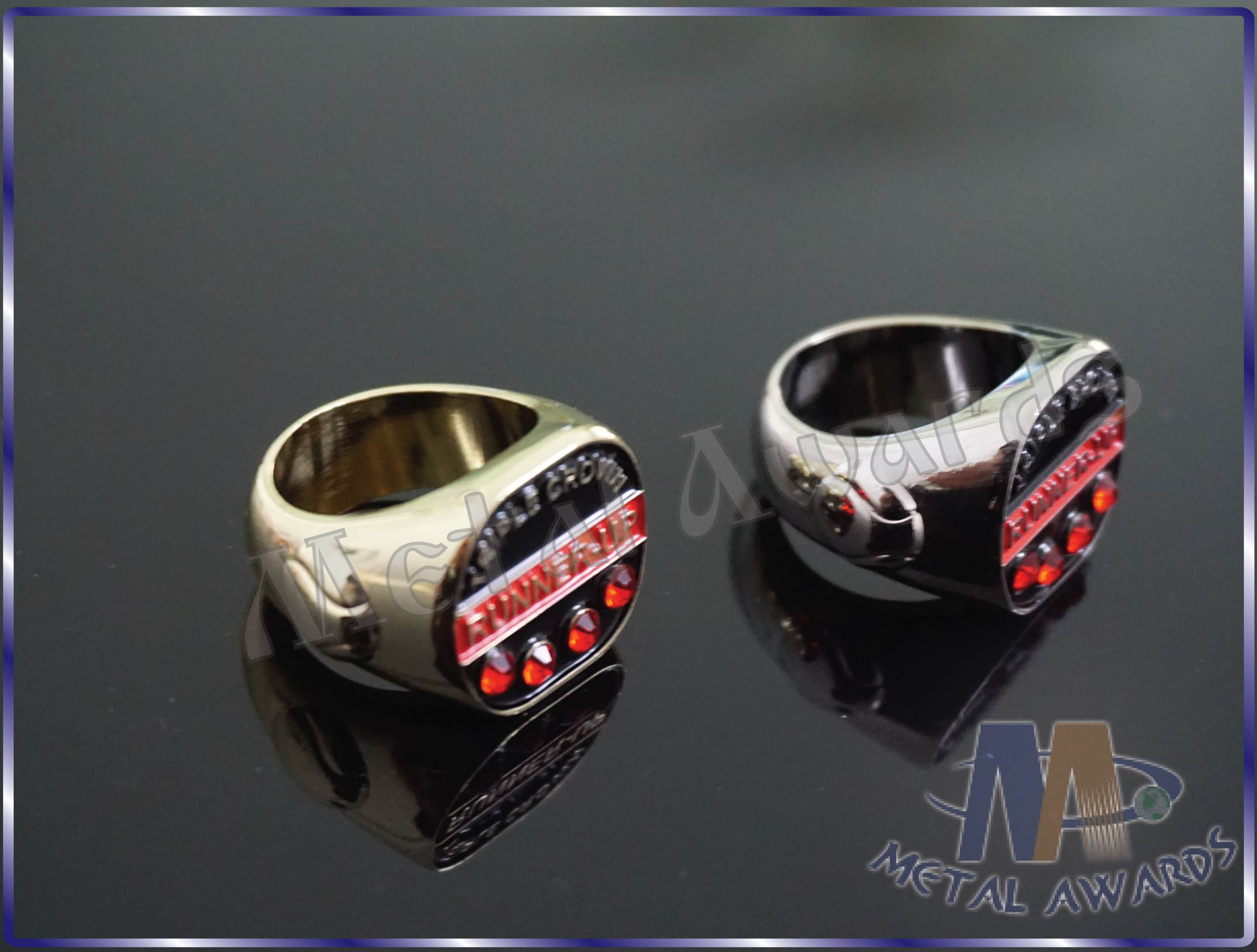 2D Or 3D Design Zinc Alloy Ring With Red Stones Environmental Friendly