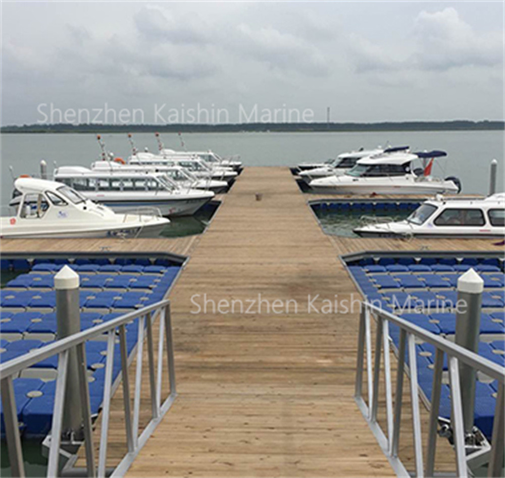 Eco Friendly Floating Platform HDPE Floating Cube Docks Provides Stable Foundation For Activities
