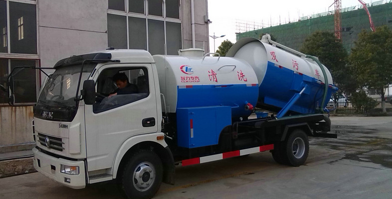 Dongfeng 4x2 3000-10000 Litres Special Purpose Truck Vacuum Sewage Suction Tanker Truck