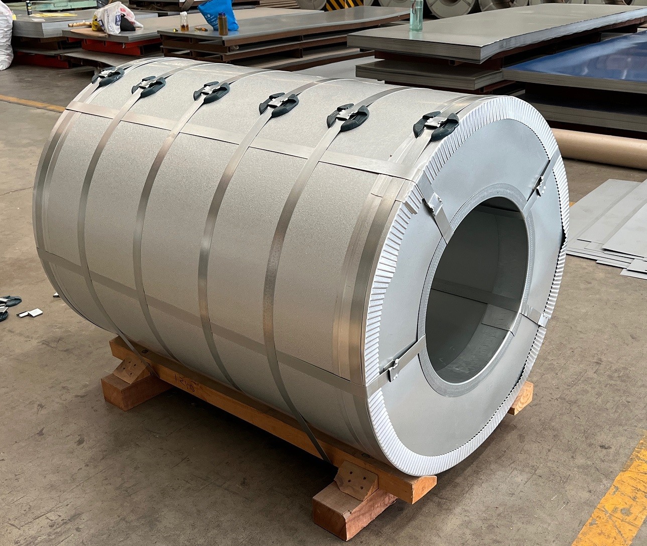 Beckers Frost White Pre-Painted Galvalume Steel Coil AZ150 PPGL DX51D 10 years warranty export to south africa