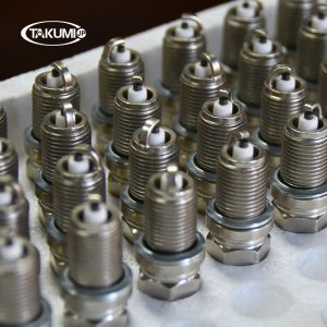 Small Engines Applicable Spark Plug Replacement for D8EA Thread Diameter M12*1