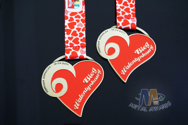 2D Double Side Red Heart Medal Die Cast Craft Medallions Corrosion Resistant