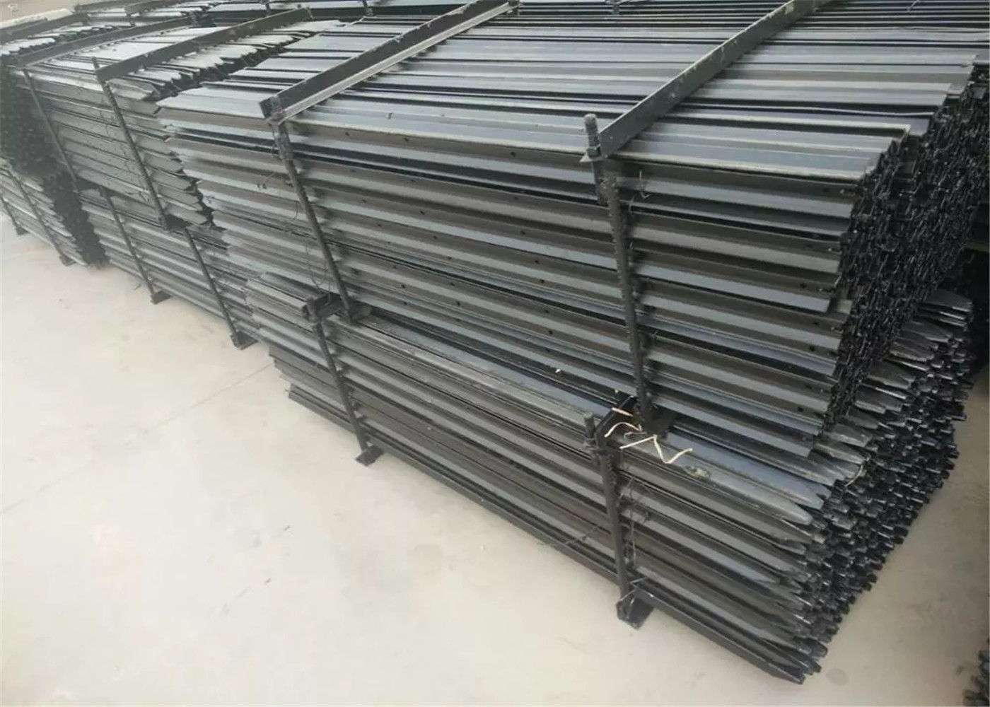 1.58kg/m star picket post for austrlia market stain black coated bituman 2100mm length
