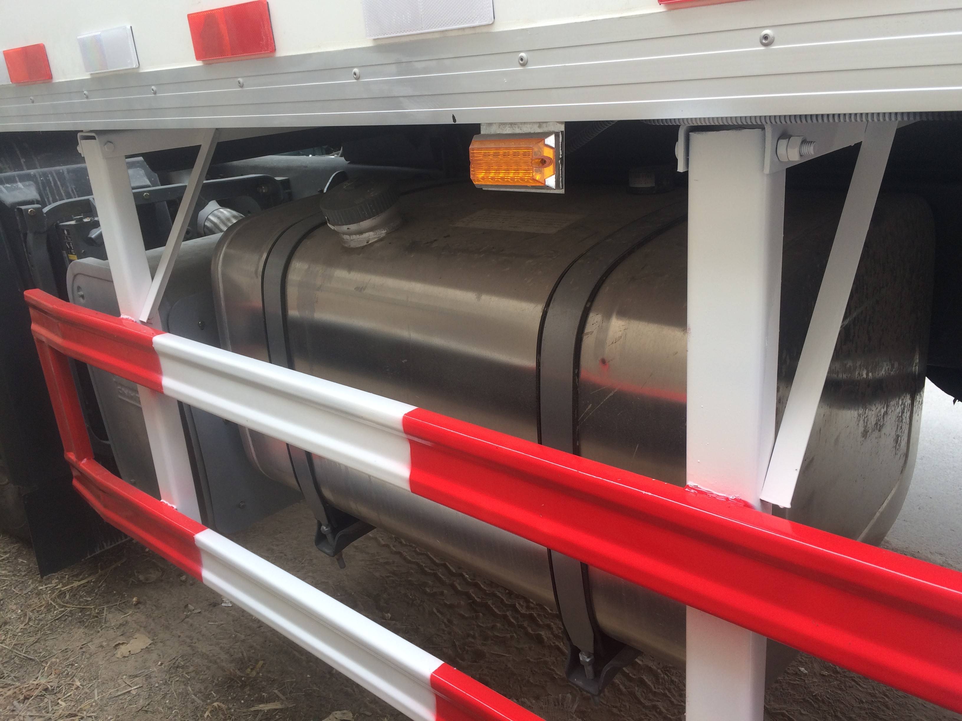 290HP Commercial Truck Refrigerators For Fruit Transportation
