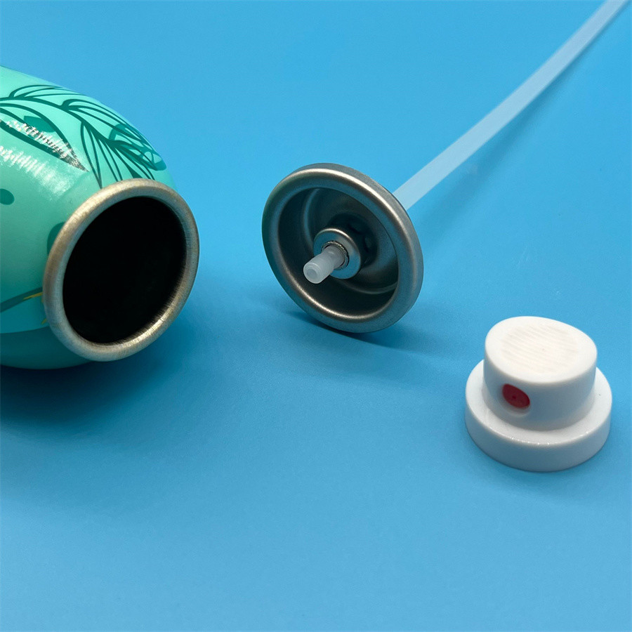 Versatile Dry Shampoo Spray Valve with Actuator Adjustable Spray Pattern for Customized Styling
