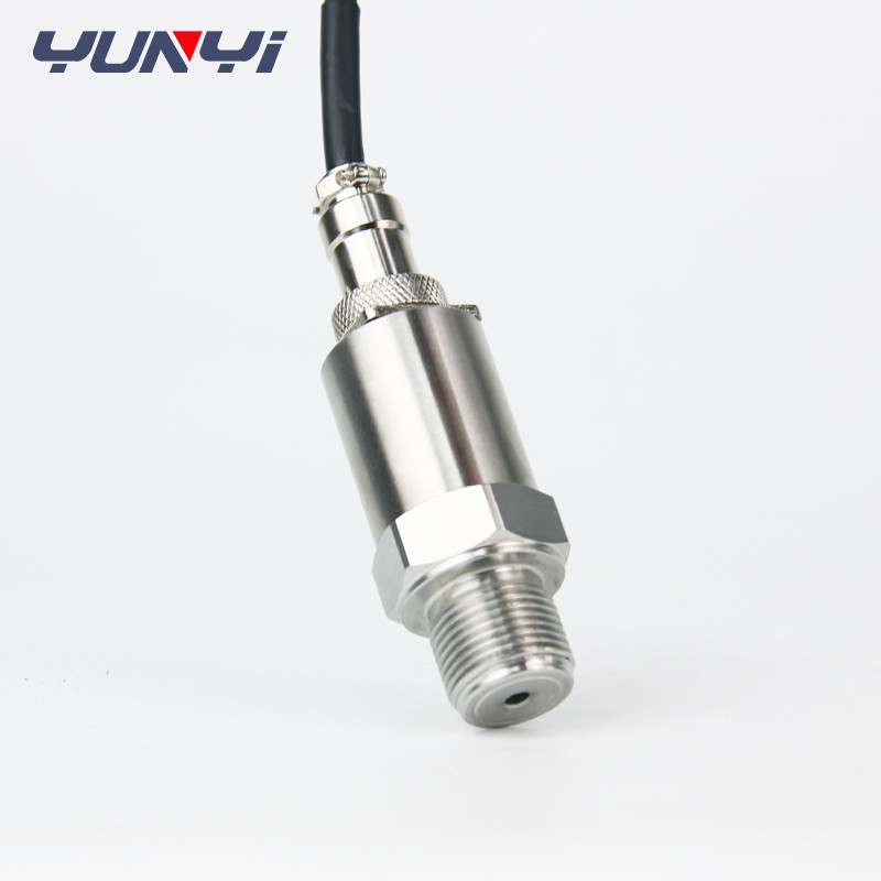 High Accuracy 4 - 20Ma Pressure Transmitter Sensor For Electric Power Light Industry Textile