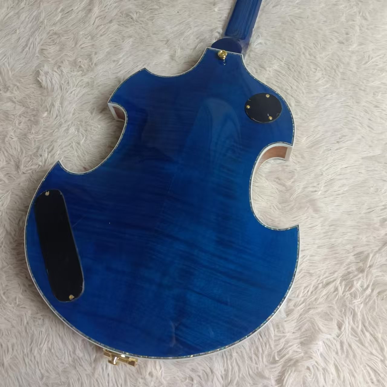 Custom f hole hollow body irregular body Gretsch electric guitar with bigs bys trem in blue color, accept guitar and bass OEM