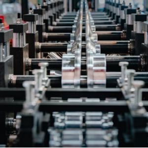 Aluminum Baffle Tube Profile Rolling Machine For Making Ceiling Decorative