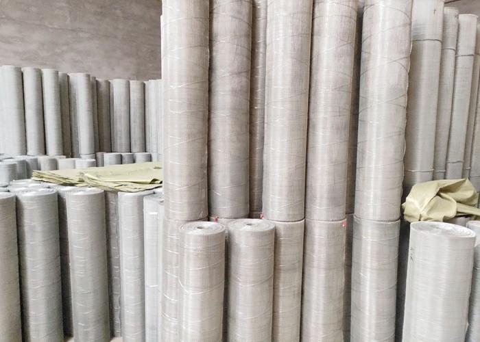 0.5-3m Width Hot Dipped Galvanized Square Wire Mesh , Galvanized Hardware Cloth