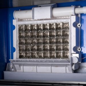 Electric current 2.5A 50kg LZ-120 Ice Cube Making Machine for Production