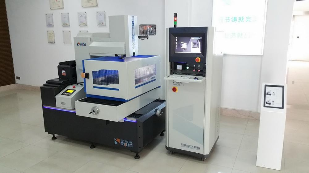 2018 wire edm machine Price Big Size