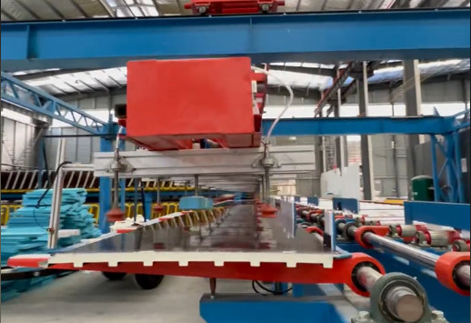 Insulated Aluminum PU Sandwich Roof Panel 1000mm Width Concealed Fixing Installation