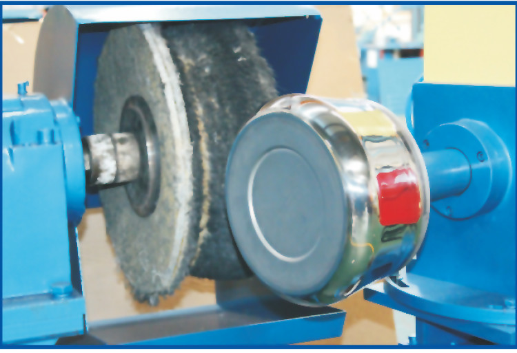 Vacuum Adsorption Cookware Polishing Machine For Pot Outer Polishing