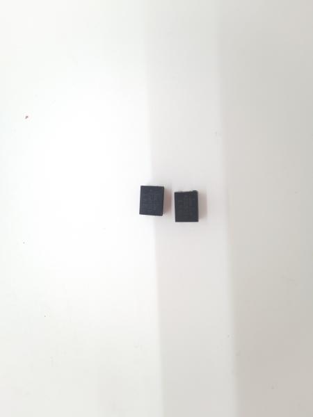 Metal Oxide SMD MOV Varistor 5V - 300V4032K561 Through Hole Surface Mount Device