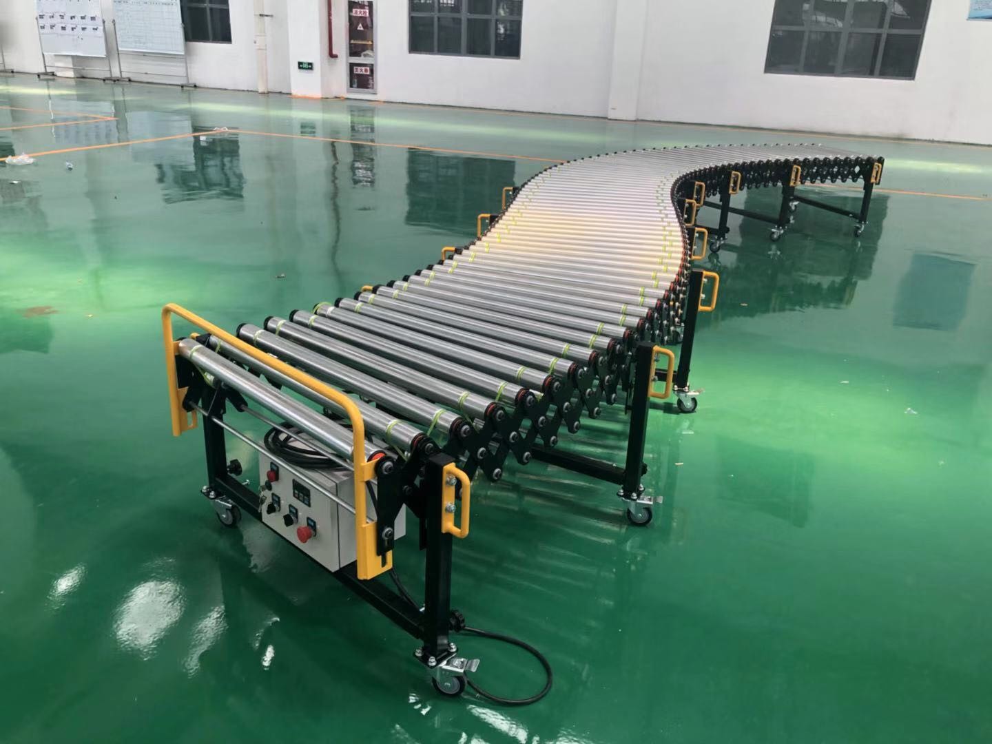 Unit Handling Expandable Heavy Duty Roller Conveyor Systems